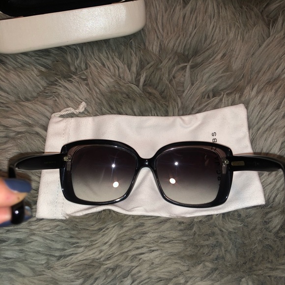 MARC JACOBS Sunglasses🖤 - Picture 4 of 7